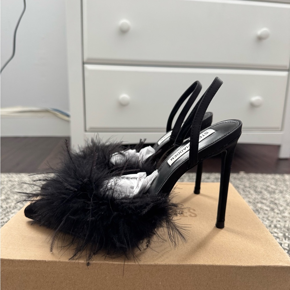 Steve Madden sling back heels